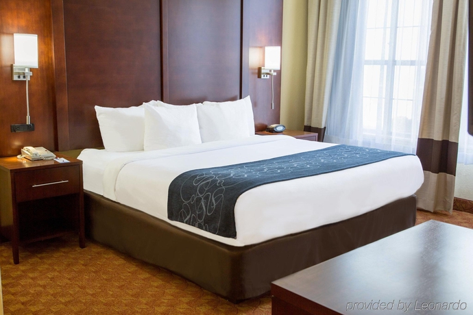 Imagen general del Hotel Comfort Suites North Fossil Creek. Foto 2