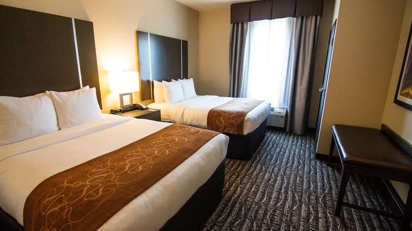 Imagen de la habitación del Hotel Comfort Suites Northwest Houston At Beltway 8. Foto 4