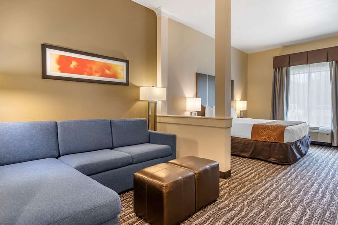 Imagen de la habitación del Hotel Comfort Suites Northwest Houston At Beltway 8. Foto 6