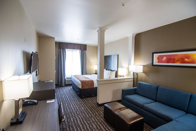 Imagen de la habitación del Hotel Comfort Suites Northwest Houston At Beltway 8. Foto 8