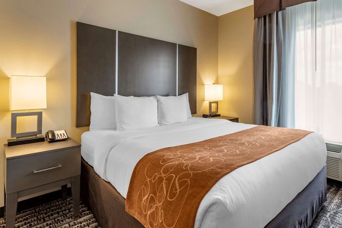 Imagen de la habitación del Hotel Comfort Suites Northwest Houston At Beltway 8. Foto 10