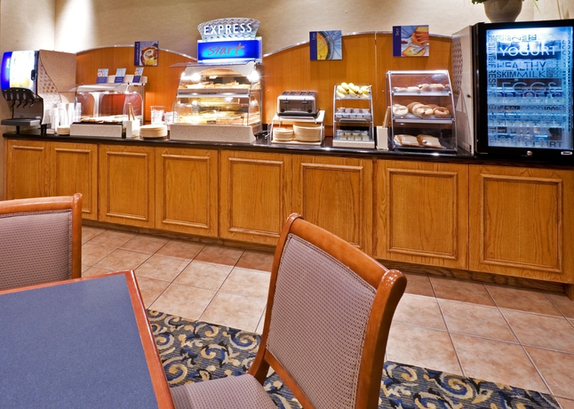 Imagen del bar/restaurante del Hotel Comfort Suites Nw Dallas Near Love Field. Foto 2