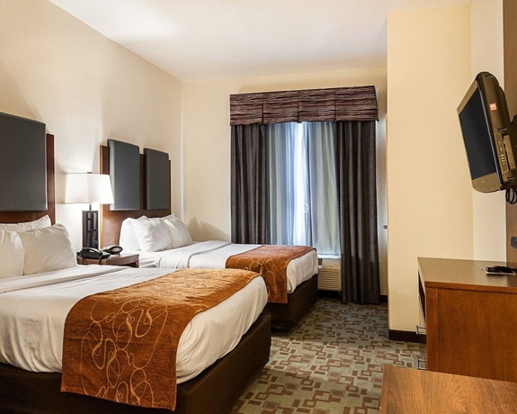 Imagen de la habitación del Hotel Comfort Suites Oil Center. Foto 10