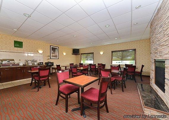 Imagen general del Hotel Comfort Suites Omaha. Foto 10