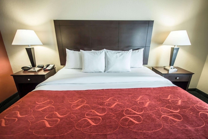 Imagen de la habitación del Hotel Comfort Suites Orlando Airport. Foto 4