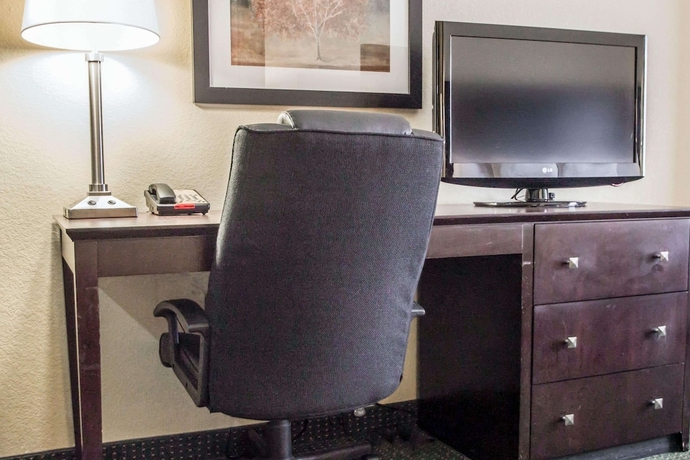 Imagen de la habitación del Hotel Comfort Suites Orlando Airport. Foto 12