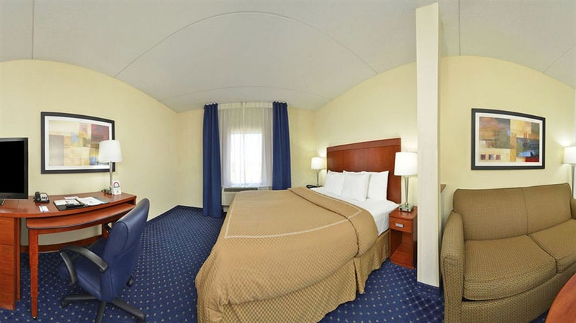 Imagen de la habitación del Hotel Comfort Suites Outlet Center. Foto 3