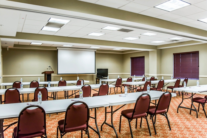 Imagen de los interiores del Hotel Comfort Suites Palm Bay - Melbourne. Foto 11