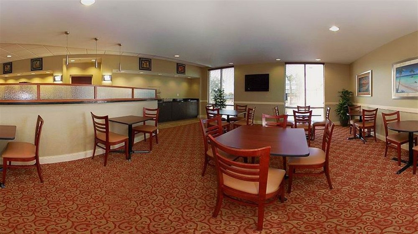 Imagen del bar/restaurante del Hotel Comfort Suites Palm Bay - Melbourne. Foto 3