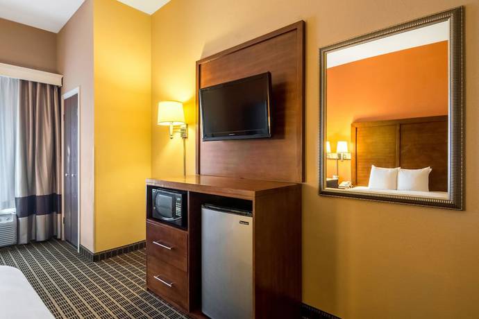 Imagen de la habitación del Hotel Comfort Suites Panama City Beach. Foto 9