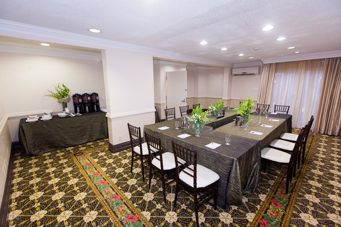 Imagen de los interiores del Hotel Comfort Suites Paradise Island. Foto 9