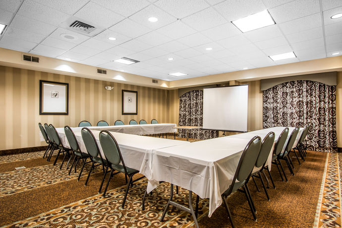 Imagen de los interiores del Hotel Comfort Suites Pelham Hoover I-65. Foto 14