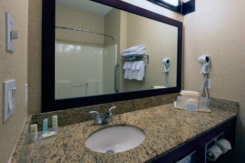 Imagen de la habitación del Hotel Comfort Suites Peoria I-74. Foto 3