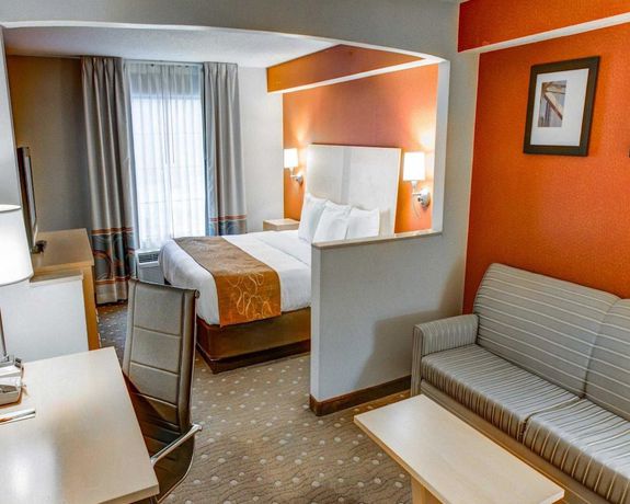 Imagen de la habitación del Hotel Comfort Suites Pittsburgh Airport. Foto 5