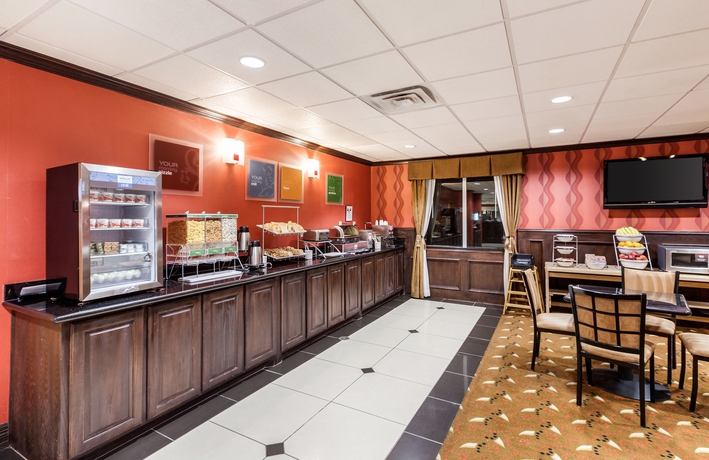 Imagen del bar/restaurante del Hotel Comfort Suites Plano - Dallas North. Foto 5