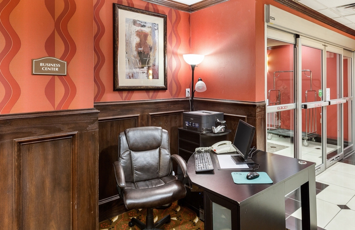 Imagen de los interiores del Hotel Comfort Suites Plano - Dallas North. Foto 13
