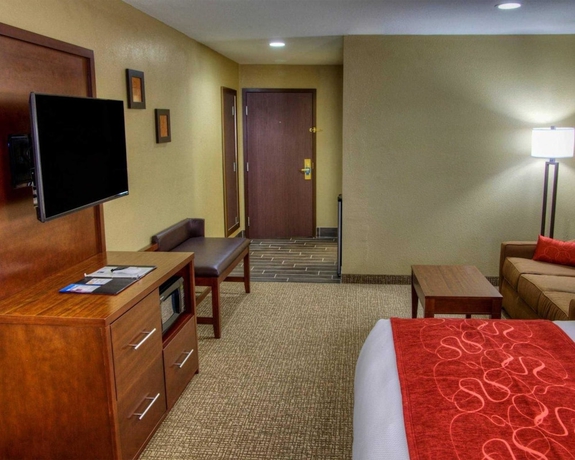 Imagen de la habitación del Hotel Comfort Suites Plymouth. Foto 12