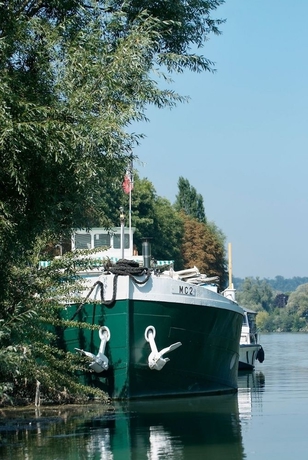 Imagen de los exteriores del Hotel Comfort Suites Port-Marly Paris Ouest. Foto 8