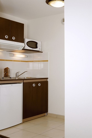 Imagen de la habitación del Hotel Comfort Suites Port-Marly Paris Ouest. Foto 7