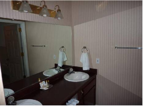 Imagen de la habitación del Hotel Comfort Suites Red Bluff Near I-5. Foto 12