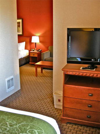 Imagen de la habitación del Hotel Comfort Suites Redmond Airport. Foto 6