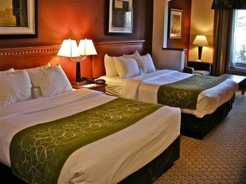 Imagen de la habitación del Hotel Comfort Suites Redmond Airport. Foto 8