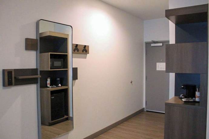 Imagen de la habitación del Hotel Comfort Suites, Richmond. Foto 5