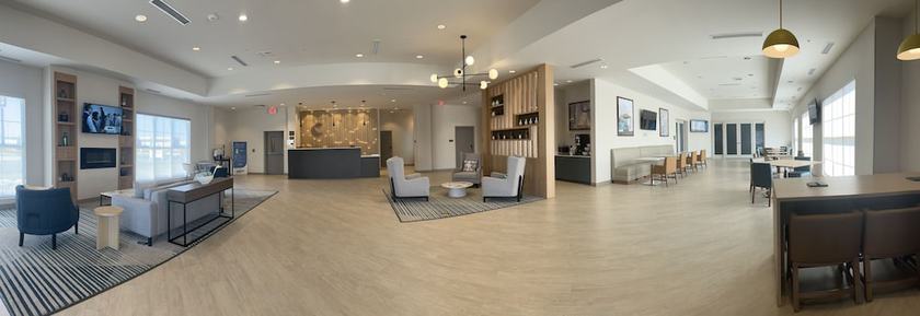 Imagen de los interiores del Hotel Comfort Suites, Richmond. Foto 17