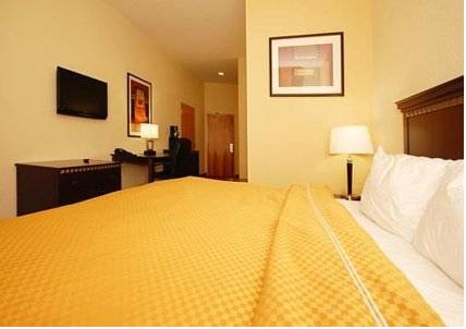 Imagen de la habitación del Hotel Comfort Suites Salem. Foto 6