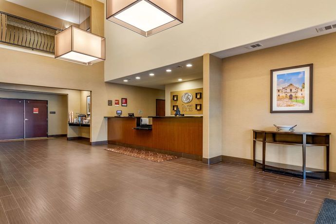 Imagen de los interiores del Hotel Comfort Suites San Antonio North - Stone Oak. Foto 13