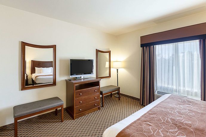 Imagen de la habitación del Hotel Comfort Suites San Antonio North - Stone Oak. Foto 10