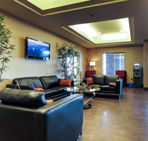 Imagen de los interiores del Hotel Comfort Suites Saskatoon. Foto 11