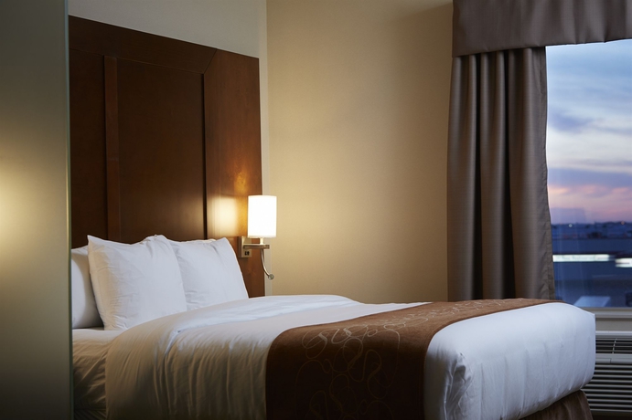 Imagen de la habitación del Hotel Comfort Suites Saskatoon. Foto 8