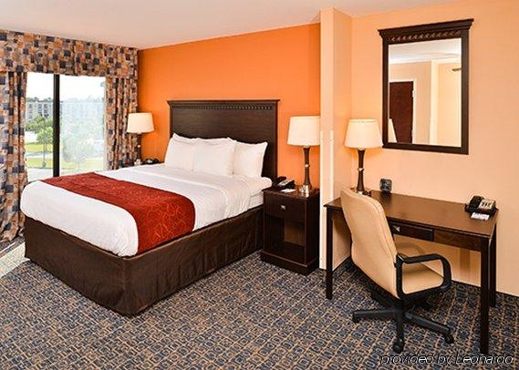 Imagen general del Hotel Comfort Suites Savannah Gateway I-95. Foto 11