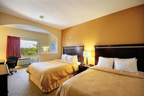 Imagen de la habitación del Hotel Comfort Suites Shenandoah-the Woodlands. Foto 7