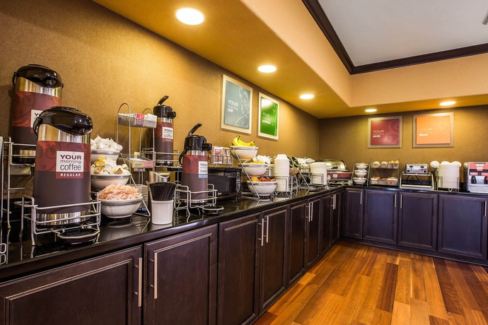 Imagen del bar/restaurante del Hotel Comfort Suites Simpsonville. Foto 2