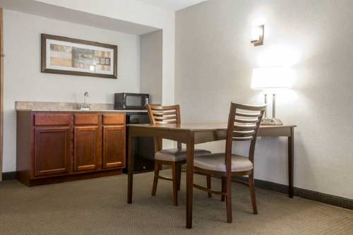 Imagen de la habitación del Hotel Comfort Suites South Burlington. Foto 2