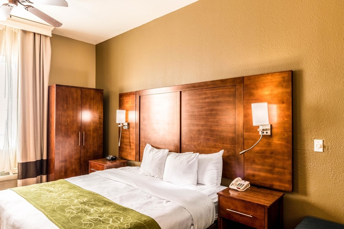 Imagen de la habitación del Hotel Comfort Suites South. Foto 5