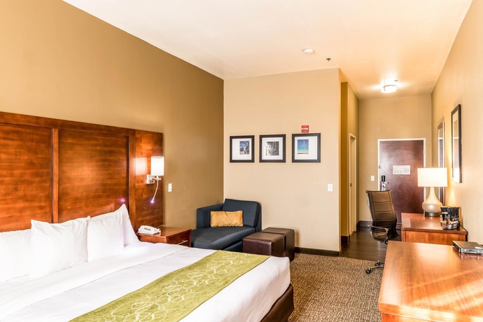 Imagen de la habitación del Hotel Comfort Suites South. Foto 7