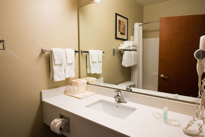 Imagen de la habitación del Hotel Comfort Suites Springfield Riverbend Medical. Foto 10