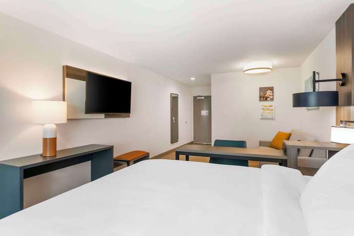 Imagen de la habitación del Hotel Comfort Suites St. Augustine Historic District Area. Foto 4