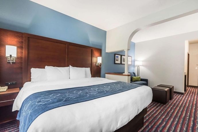Imagen de la habitación del Hotel Comfort Suites St Charles - St Louis. Foto 6