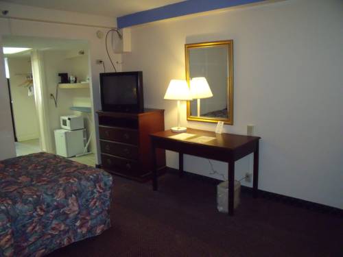 Imagen de la habitación del Hotel Comfort Suites St. Louis - Sunset Hills. Foto 6
