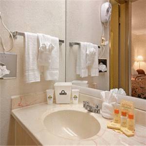 Imagen de la habitación del Hotel Comfort Suites St. Louis - Sunset Hills. Foto 10