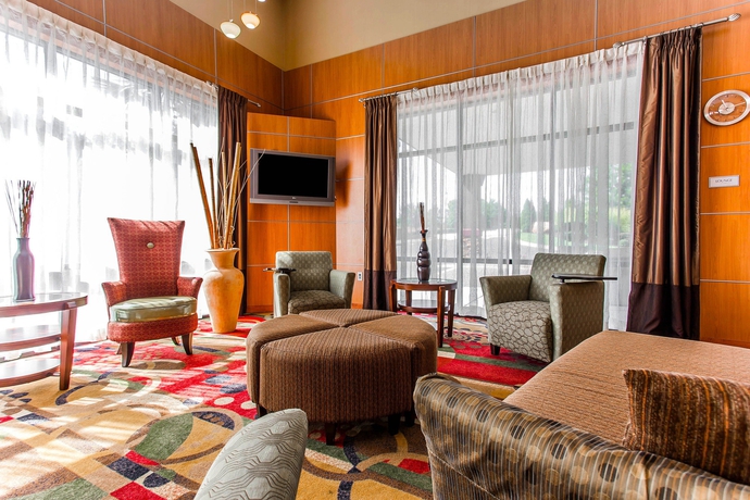 Imagen de los interiores del Hotel Comfort Suites Stockbridge Atlanta South. Foto 9
