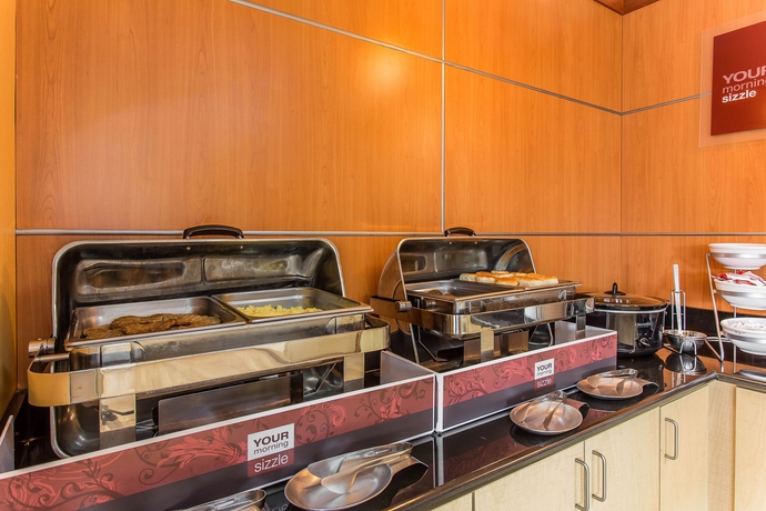 Imagen del bar/restaurante del Hotel Comfort Suites Stockbridge Atlanta South. Foto 4