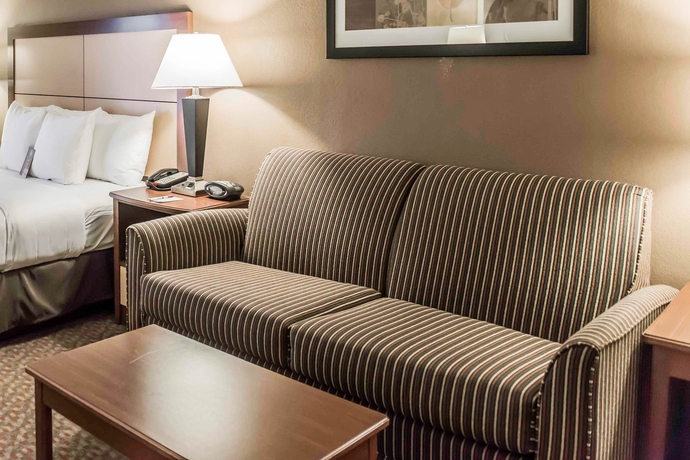 Imagen de los interiores del Hotel Comfort Suites Tallahassee Capitol - University Area. Foto 11