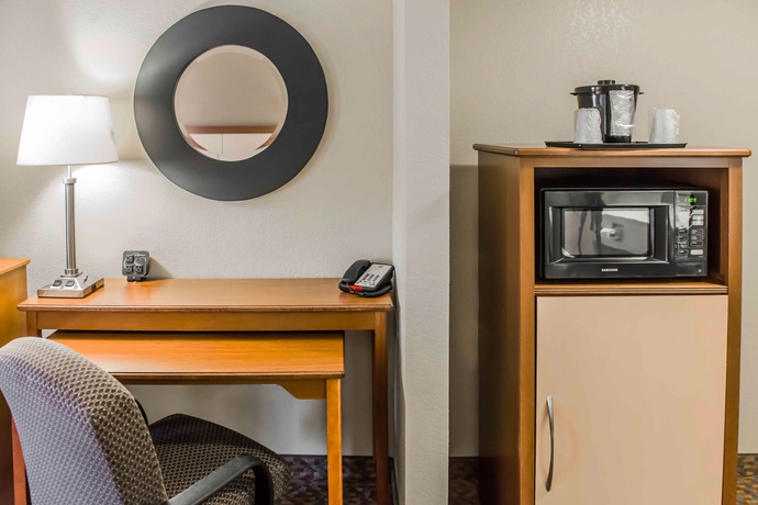 Imagen de la habitación del Hotel Comfort Suites Tallahassee Downtown. Foto 6