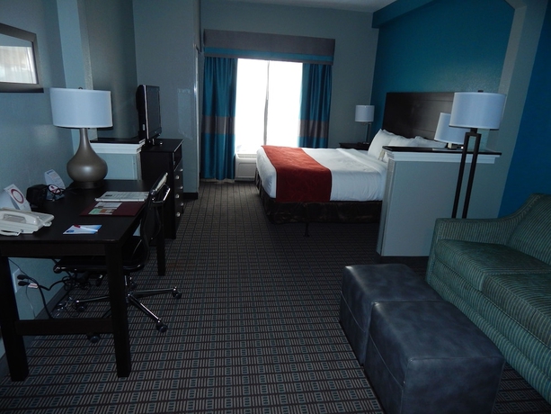 Imagen de la habitación del Hotel Comfort Suites, Tampa . Foto 3