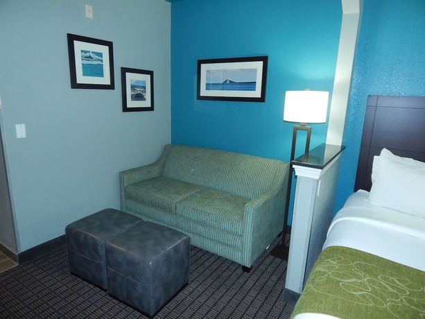 Imagen de la habitación del Hotel Comfort Suites, Tampa . Foto 4